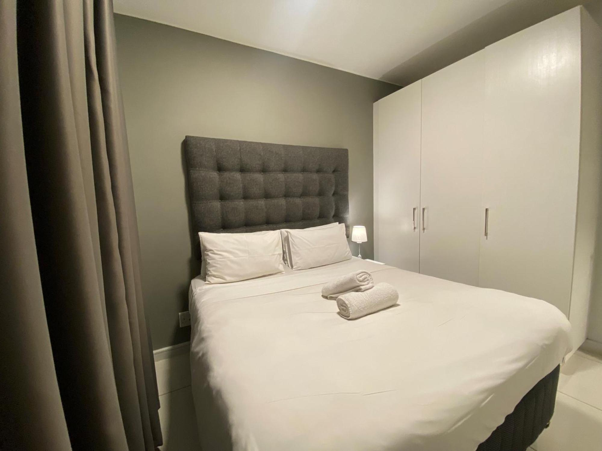 Easy Stay - The Median Rosebank جوهانسبورغ المظهر الخارجي الصورة